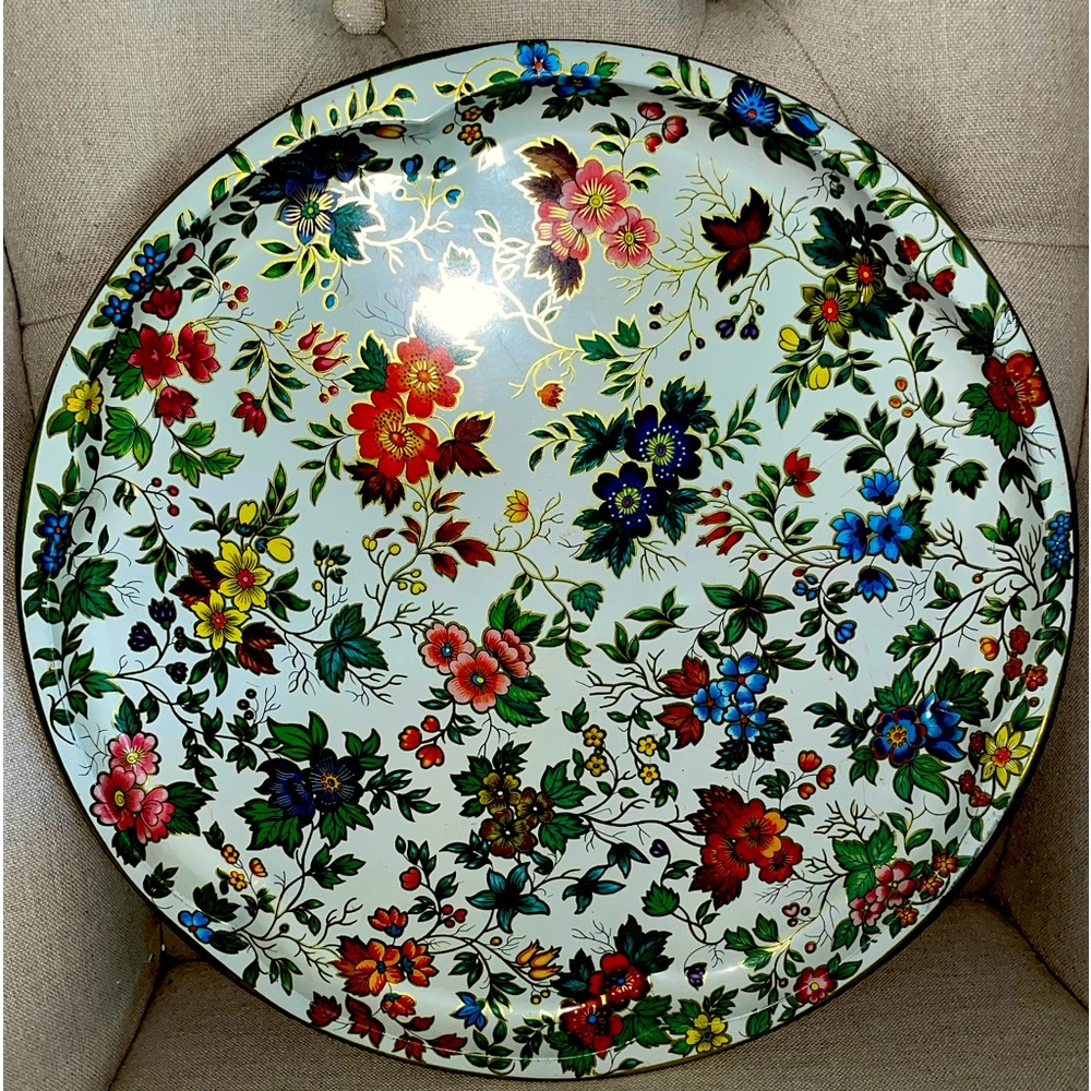 Vtg Daher Decorated Ware Floral Scalloped Tin Round Tray Made in England 1971